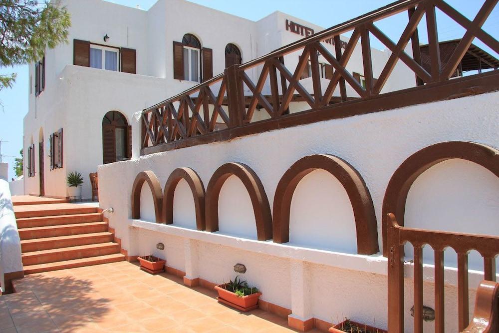 Santa Irini Hotel Perissa  Exterior foto